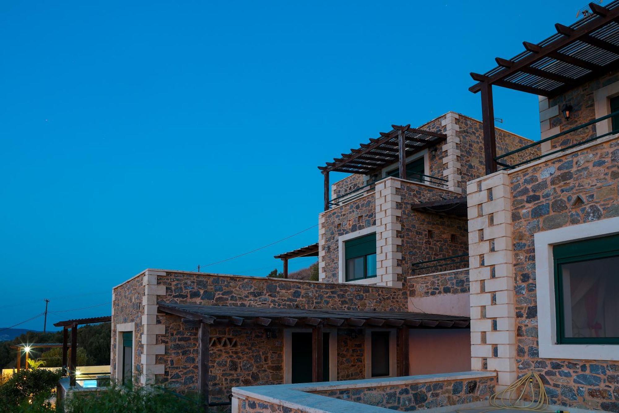 Roussa Village Sitia  Luaran gambar